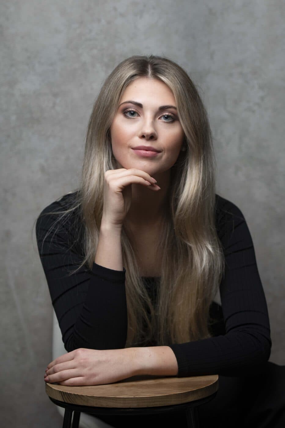 Večerní make-up pro slavnostní příležitost